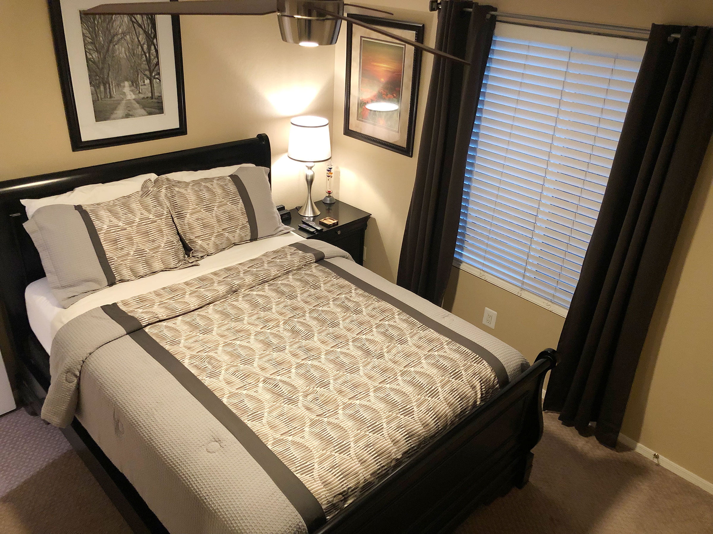 Bedroom1-Queen2new