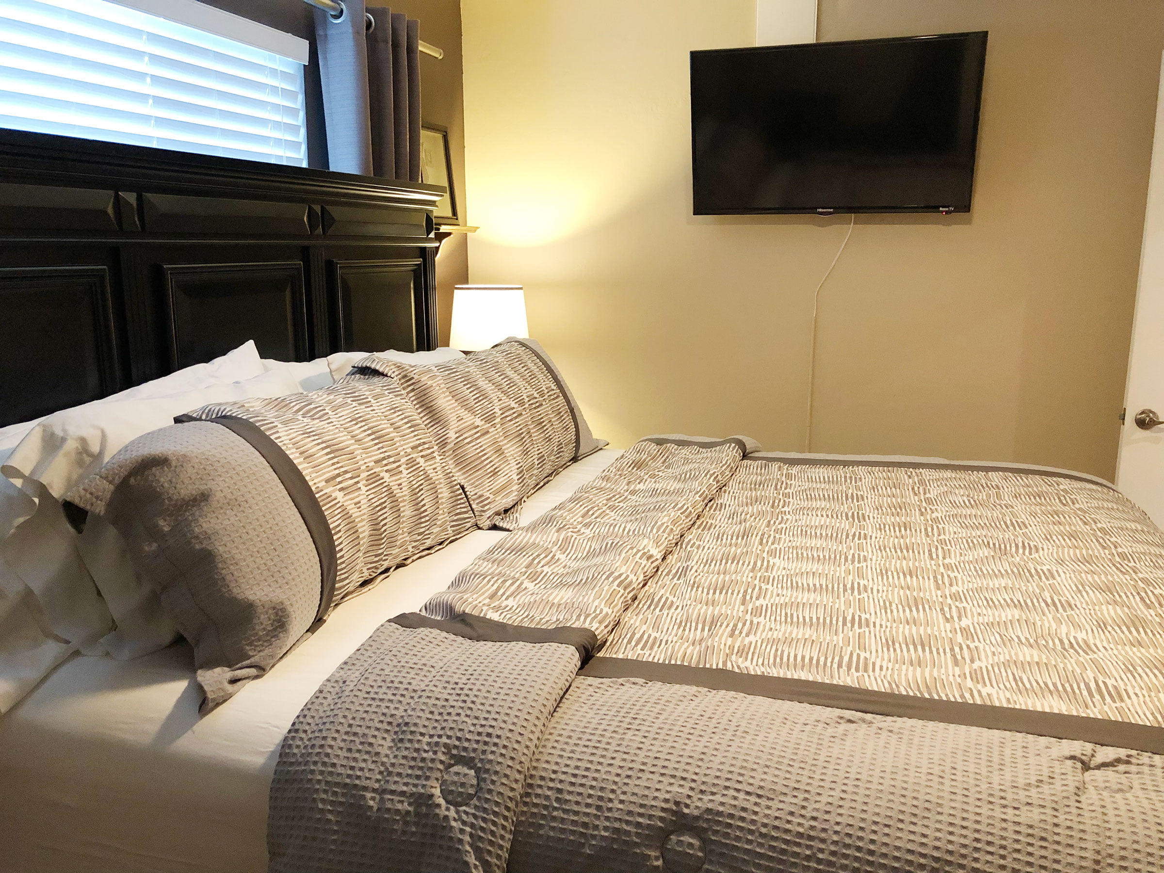 Bedroom2-King6
