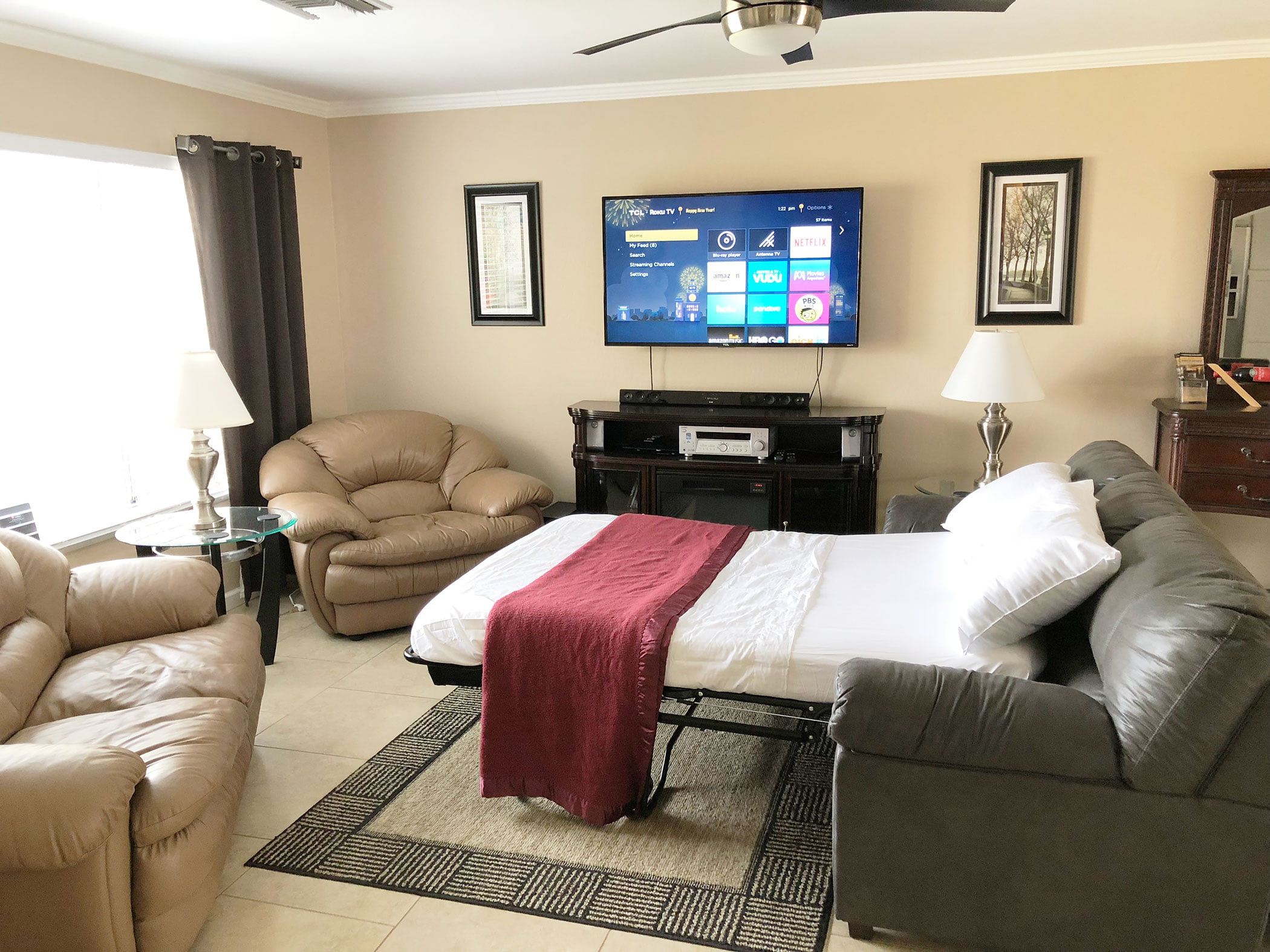 Familyroom-SofaSleeper4